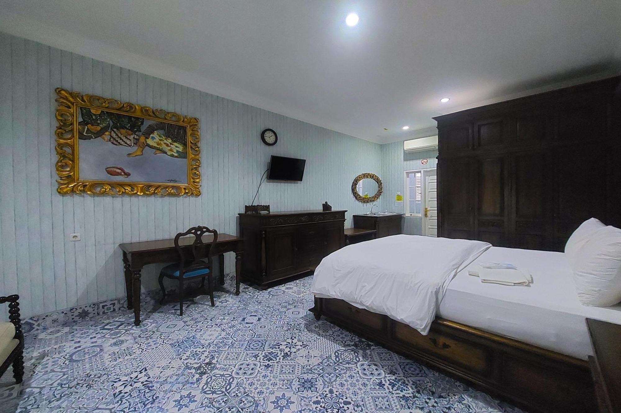 Nonie'S Huis Hotel Medan Exterior photo